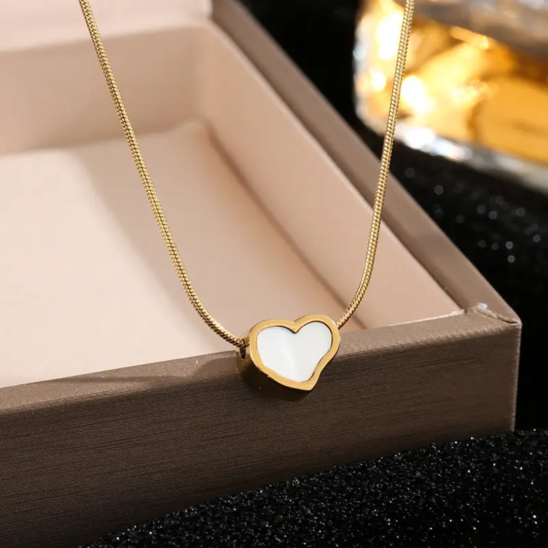 Pearl heart necklace - Image 2