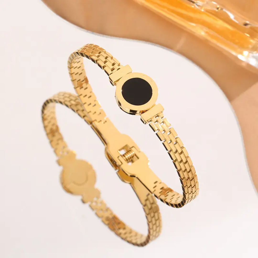 Roman Black Classic Openable Bracelet - Image 2