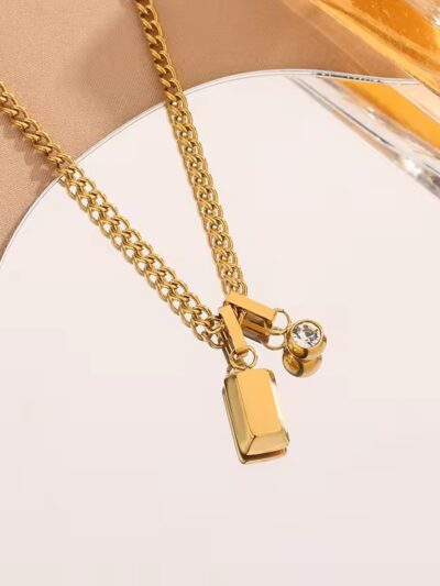 Gold bar duo zircon necklace