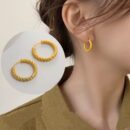 Simple pattern daily wear hoops
