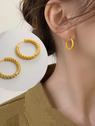 Simple pattern daily wear hoops